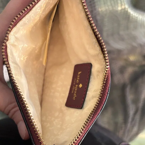 NWOT Kate Spade Maroon Wristlet with Gold Accents - Picture 4 of 6
